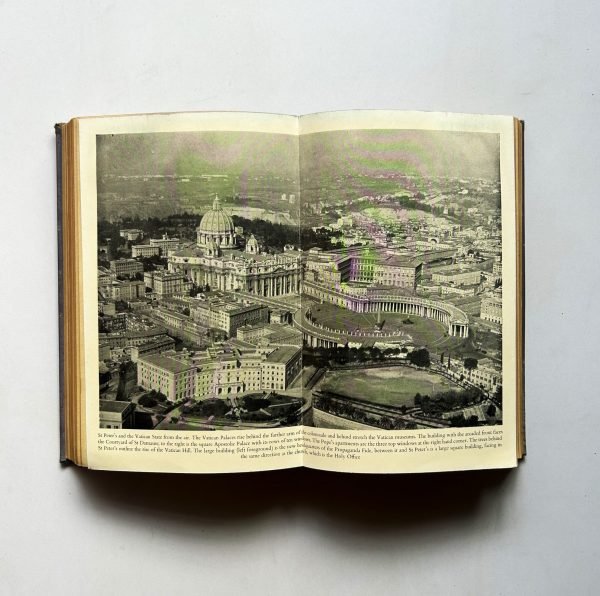 A TRAVELLER IN ROME BY H.V. MORTON - Image 10