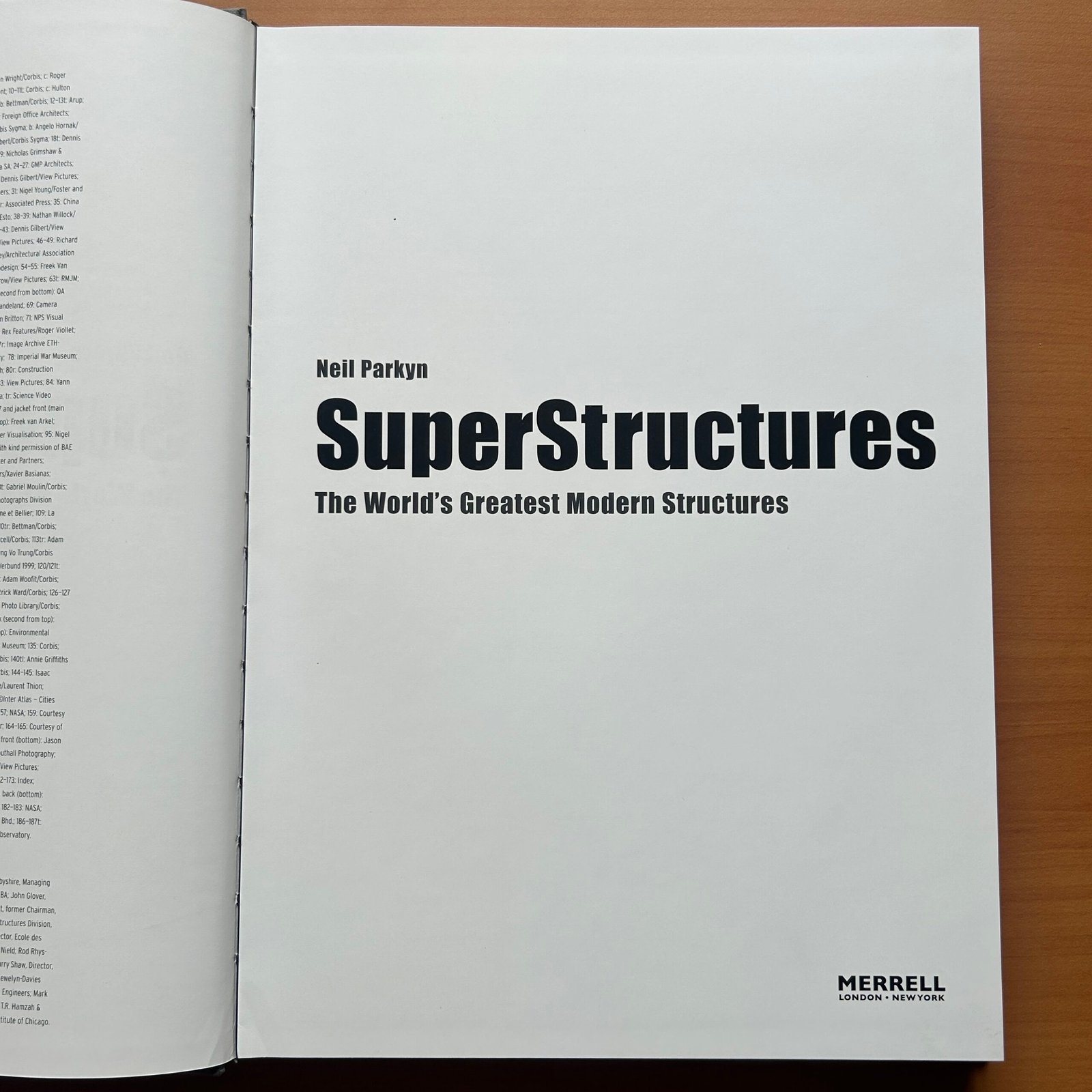 Super Structures: The World’s Greatest Modern Structures - Neil Parkyn - Image 4