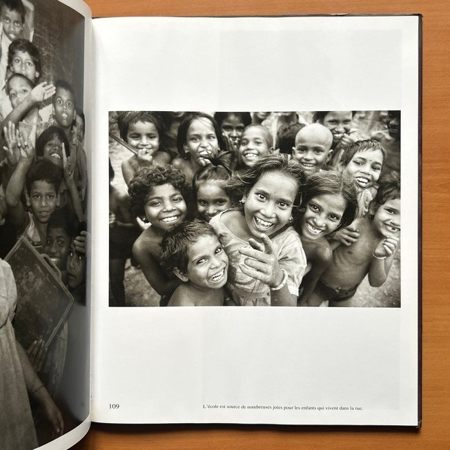 Dans Calcutta – Le Médecin des Oubliés - Benoît Lange (with text by Valérie Eyre) - Image 15
