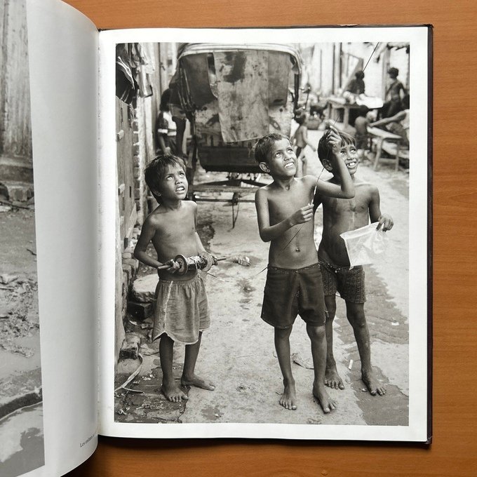 Dans Calcutta – Le Médecin des Oubliés - Benoît Lange (with text by Valérie Eyre) - Image 16